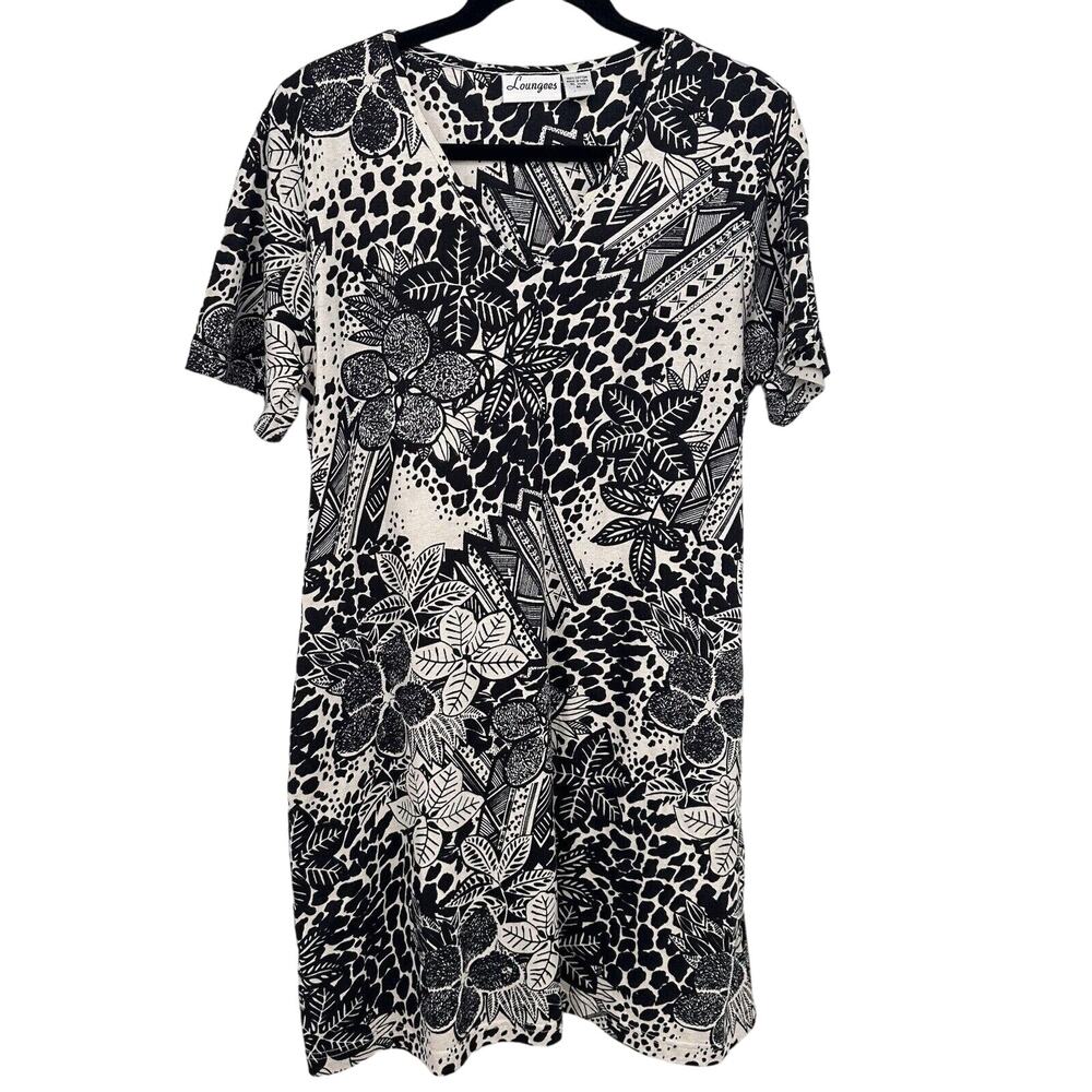 Loungees Size Medium Floral Shift Dress Pockets Black Short Sleeve V-Neck‎